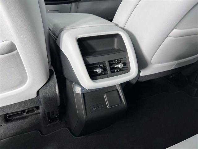 Used 2023 Cadillac Lyriq 2WD image 22