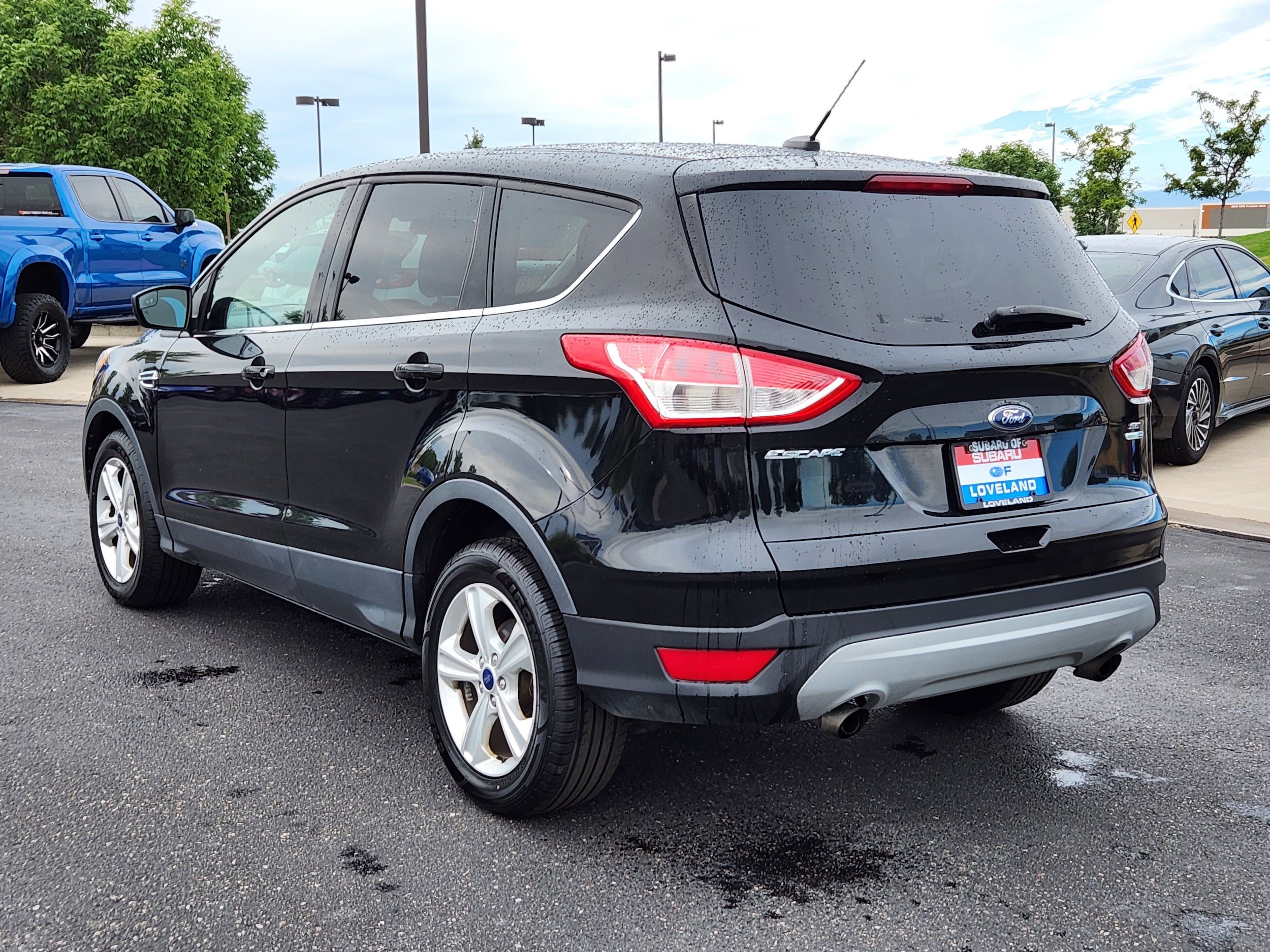 Used 2016 Ford Escape SE w/ SE Cold Weather Package AWD/4WD image 3