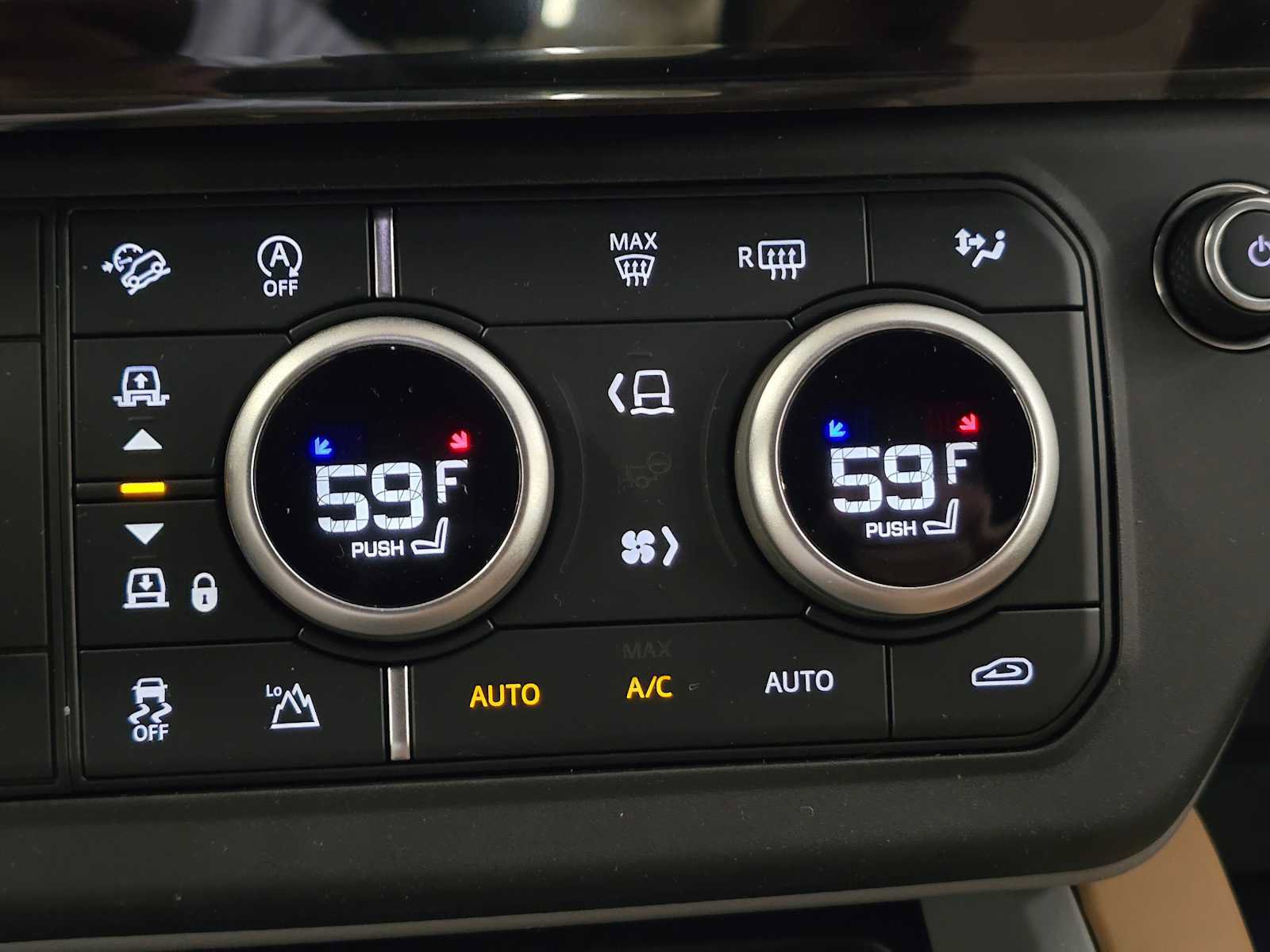 New 2026 Land Rover Defender 110 X AWD/4WD image 27