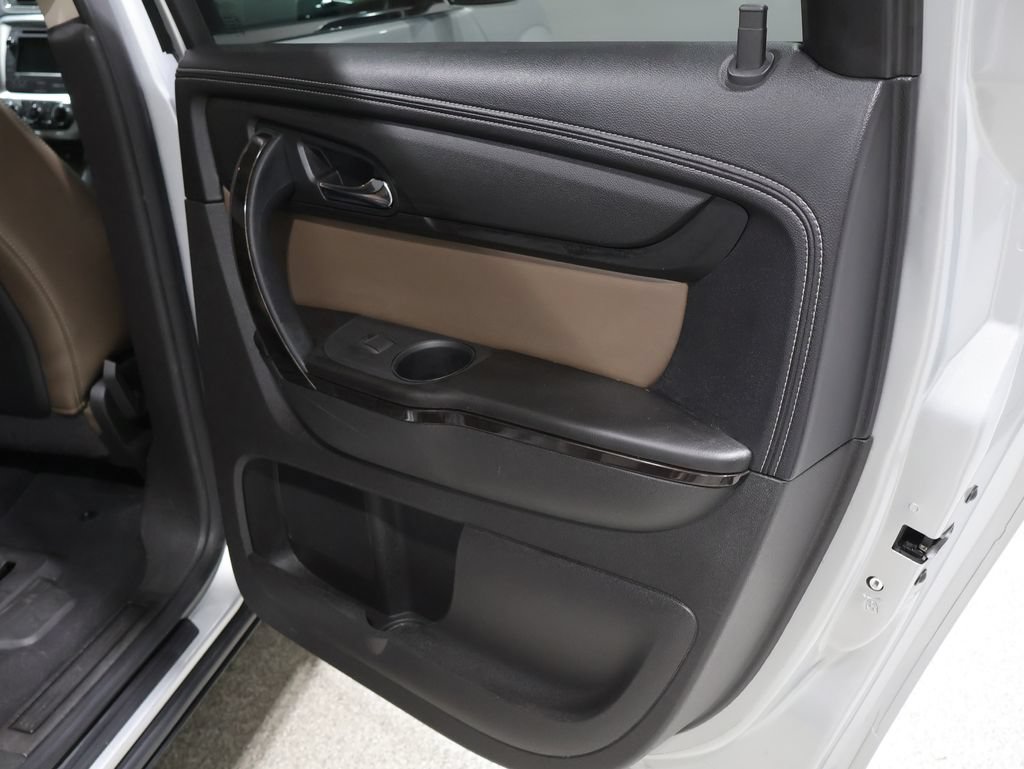 Used 2013 GMC Acadia SLT AWD/4WD image 25