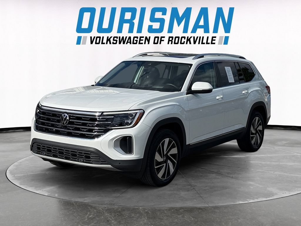 Used 2025 Volkswagen Atlas SEL AWD/4WD image 2