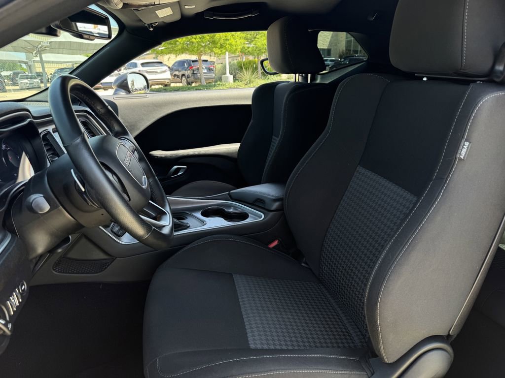 Used 2020 Dodge Challenger R/T w/ Performance Handling Group RWD image 23