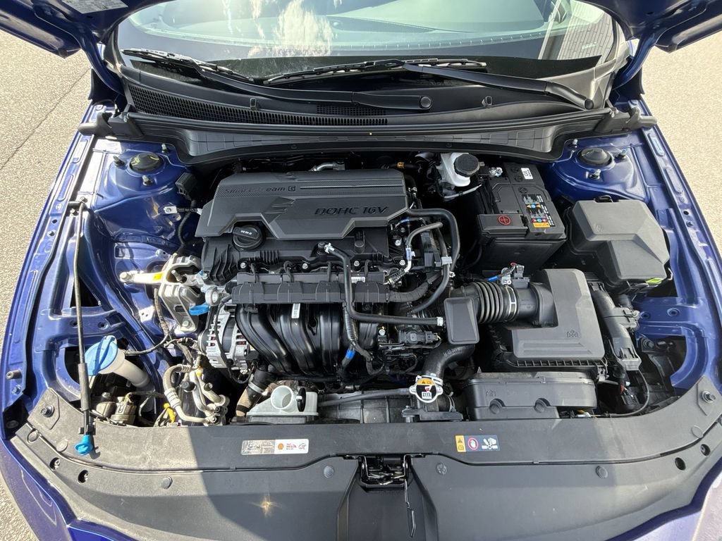 Used 2025 Hyundai Elantra SEL FWD image 18