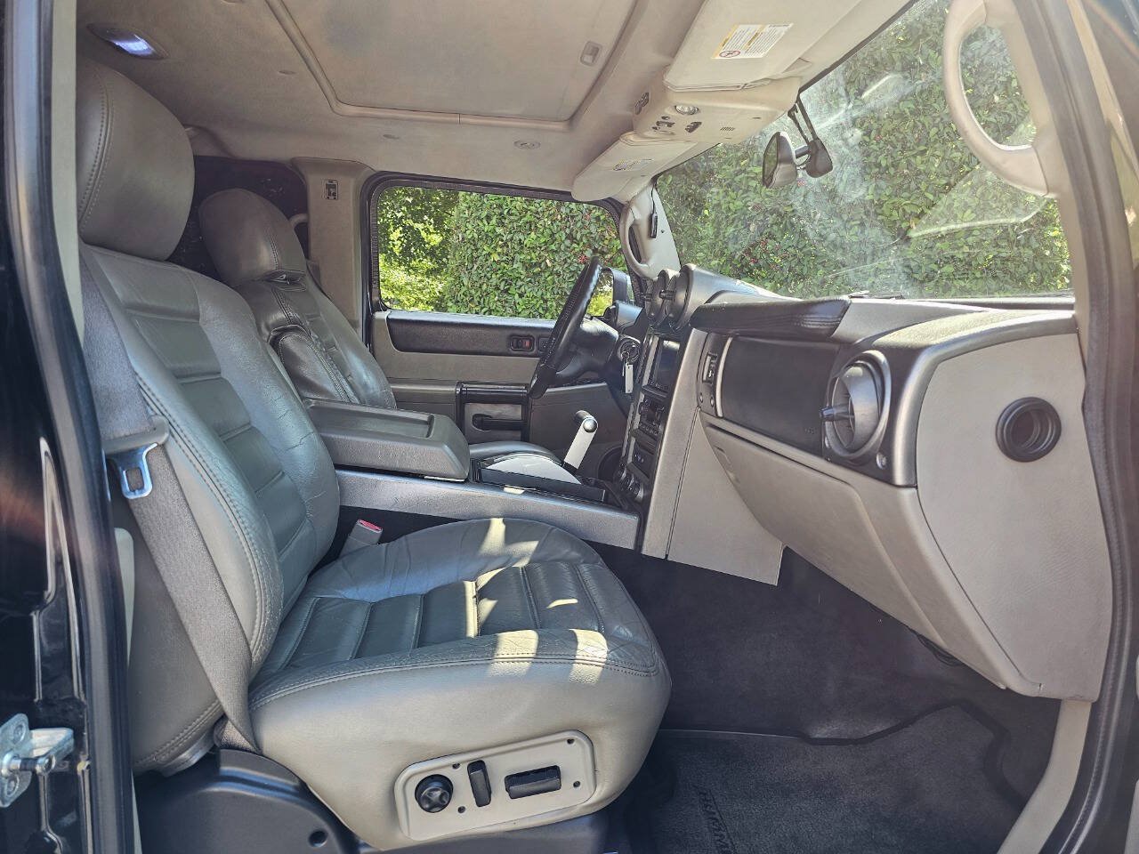 Used 2003 HUMMER H2 w/ Preferred Equipment Group AWD/4WD image 23