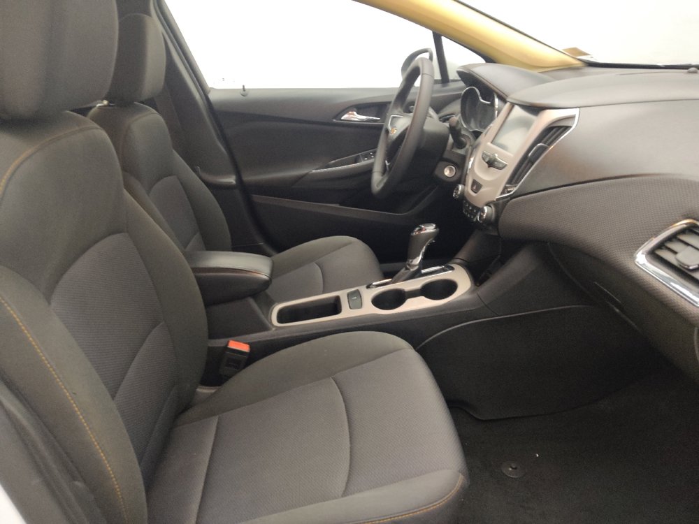 Used 2017 Chevrolet Cruze LS FWD image 21