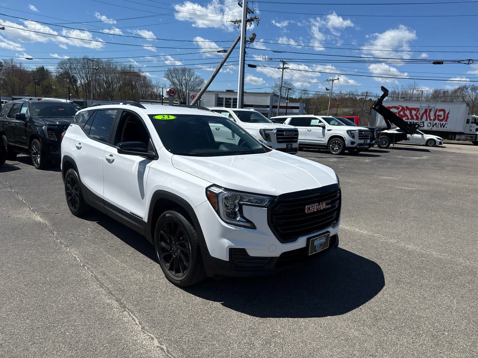 Used 2023 GMC Terrain SLE w/ Driver Convenience Package AWD/4WD image 7