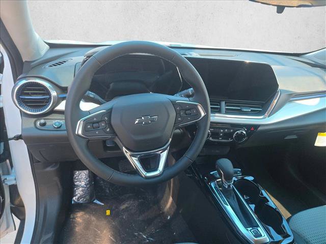 New 2026 Chevrolet Trax LT w/ Driver Confidence Package FWD image 13