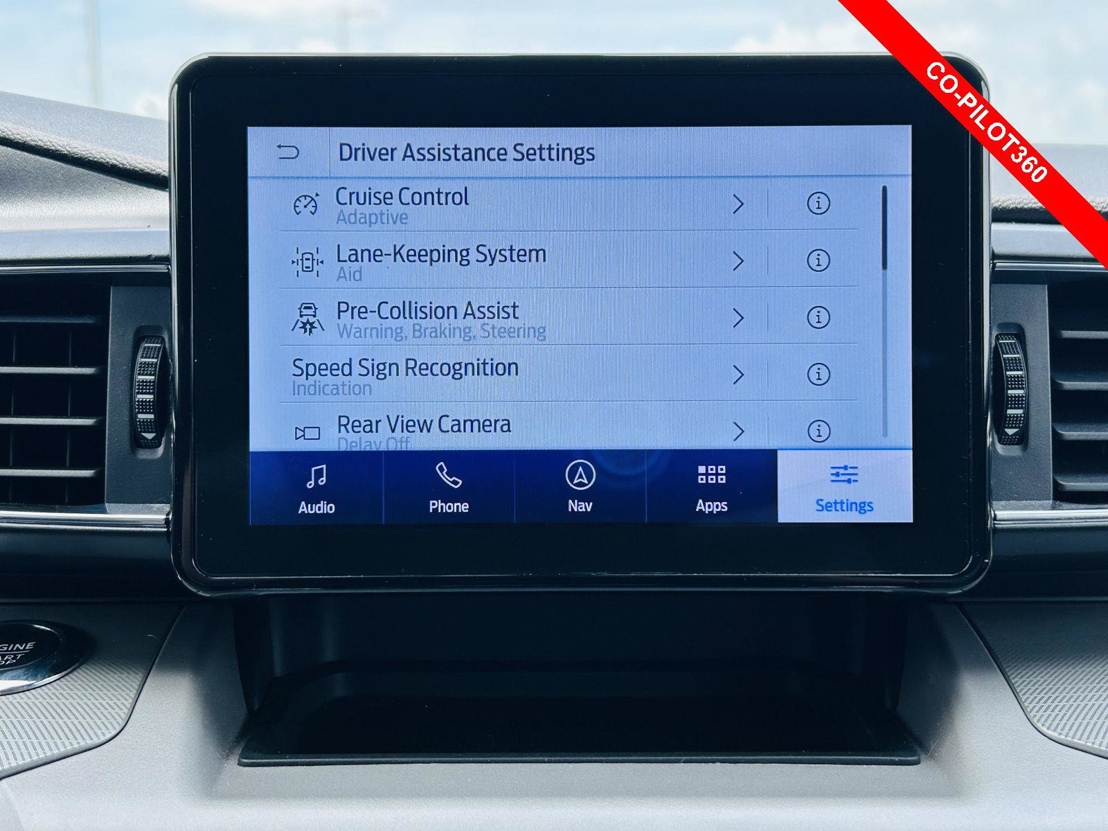 Used 2023 Ford Explorer XLT w/ Equipment Group 202A AWD/4WD image 8