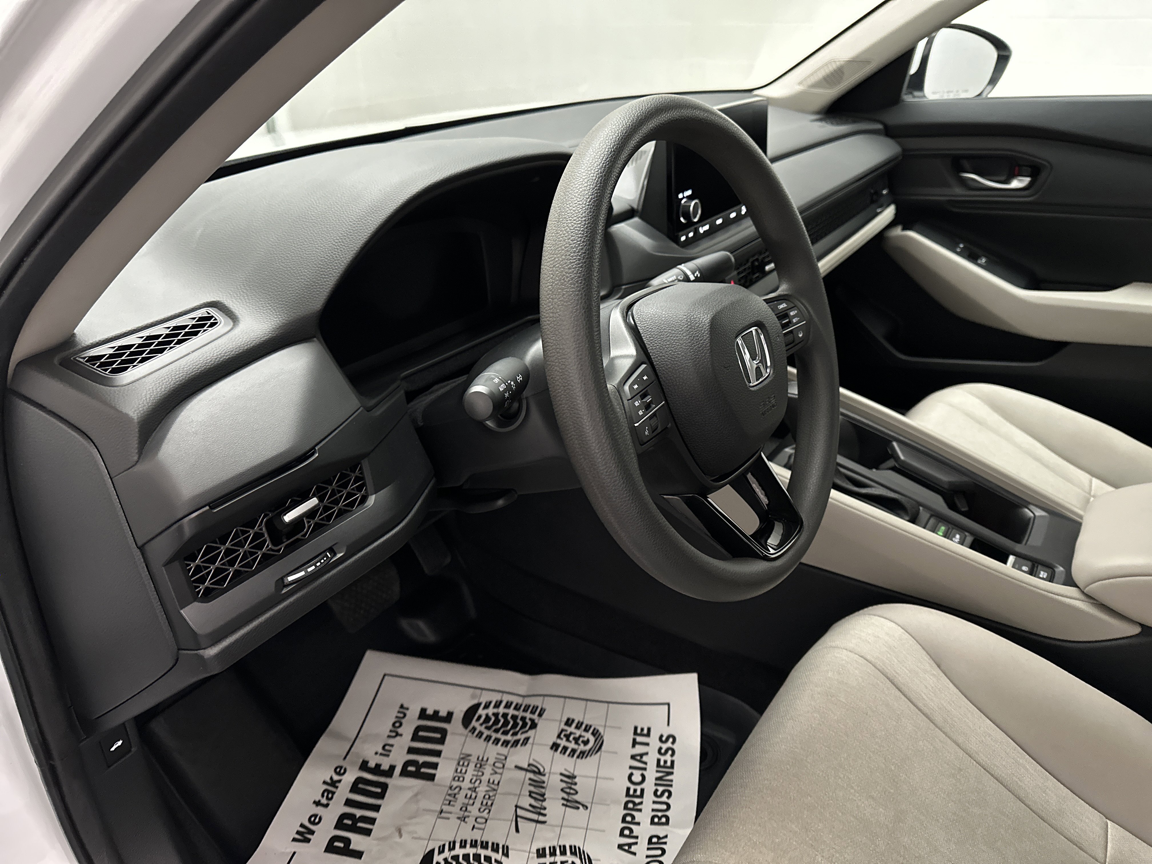 Used 2024 Honda Accord EX image 14