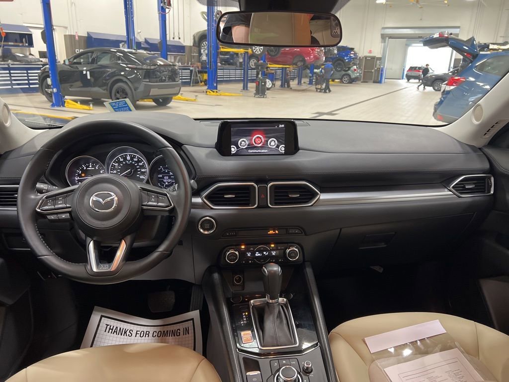 Used 2017 MAZDA CX-5 Touring AWD/4WD image 6