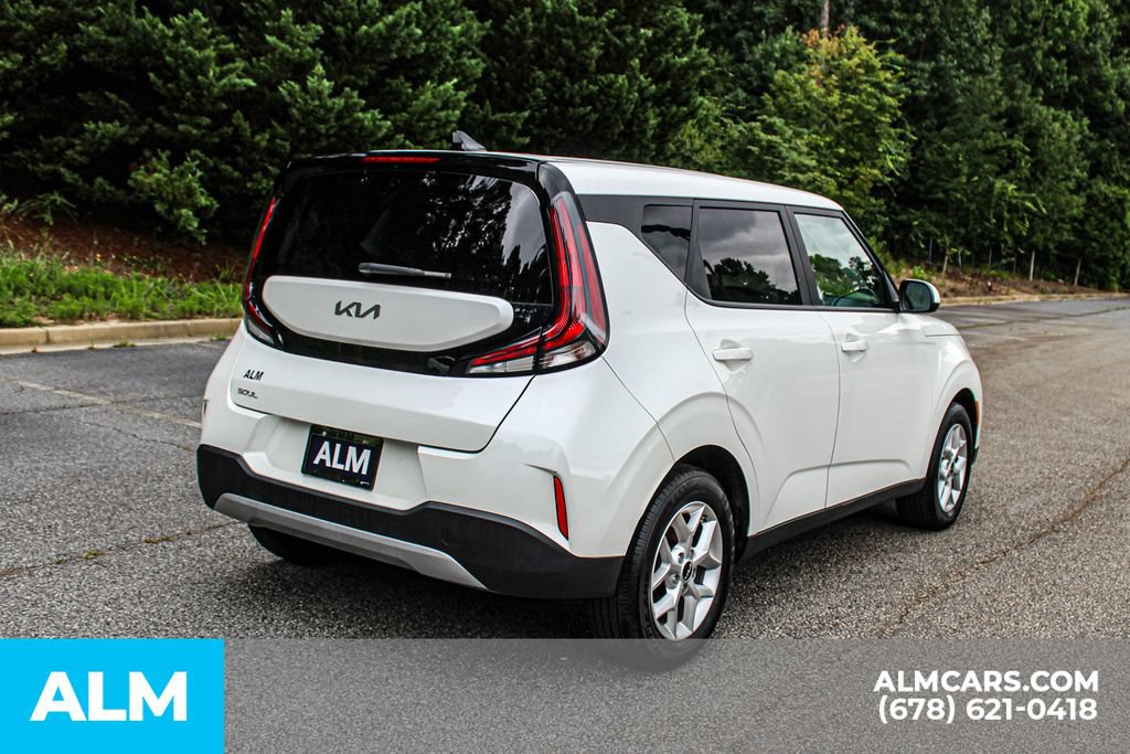 Used 2025 Kia Soul LX w/ LX Technology Package FWD image 6