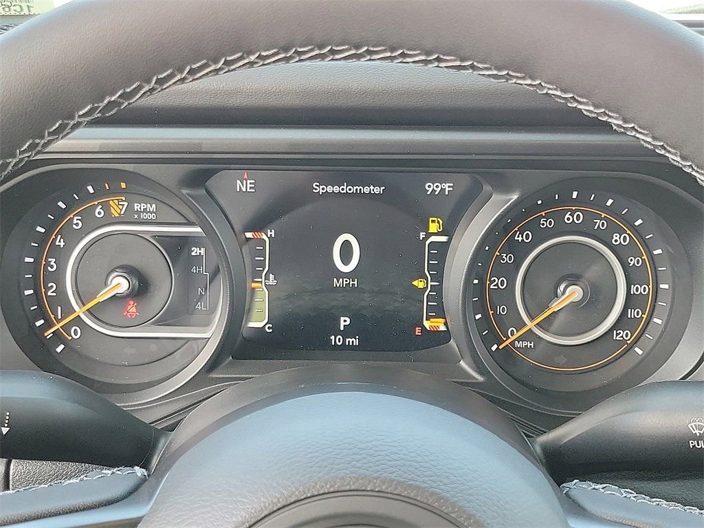 New 2025 Jeep Gladiator Mojave w/ Convenience Group AWD/4WD image 7
