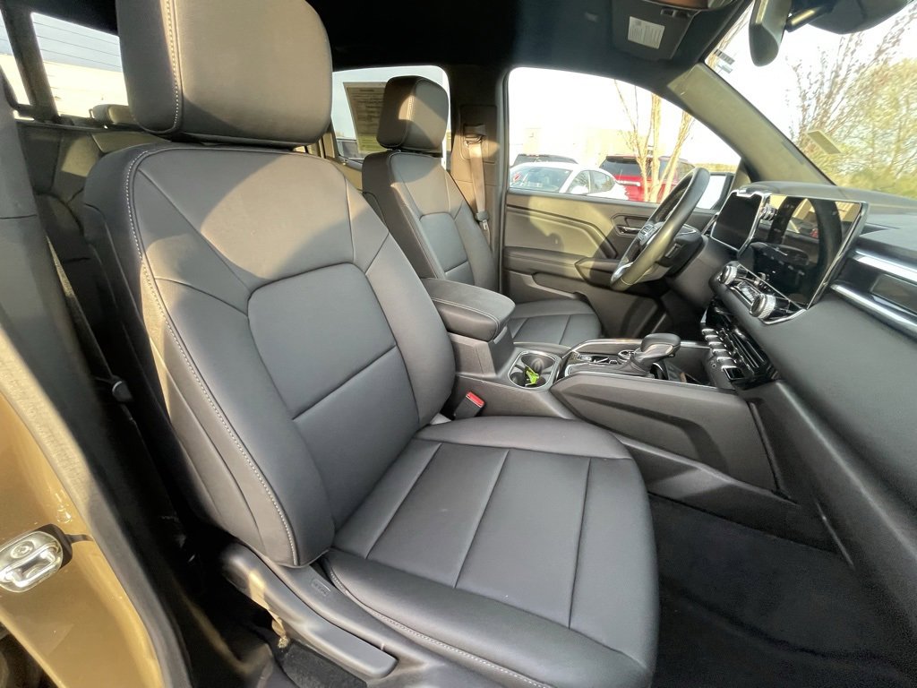 Used 2024 GMC Canyon Elevation w/ Elevation Premium Package image 29