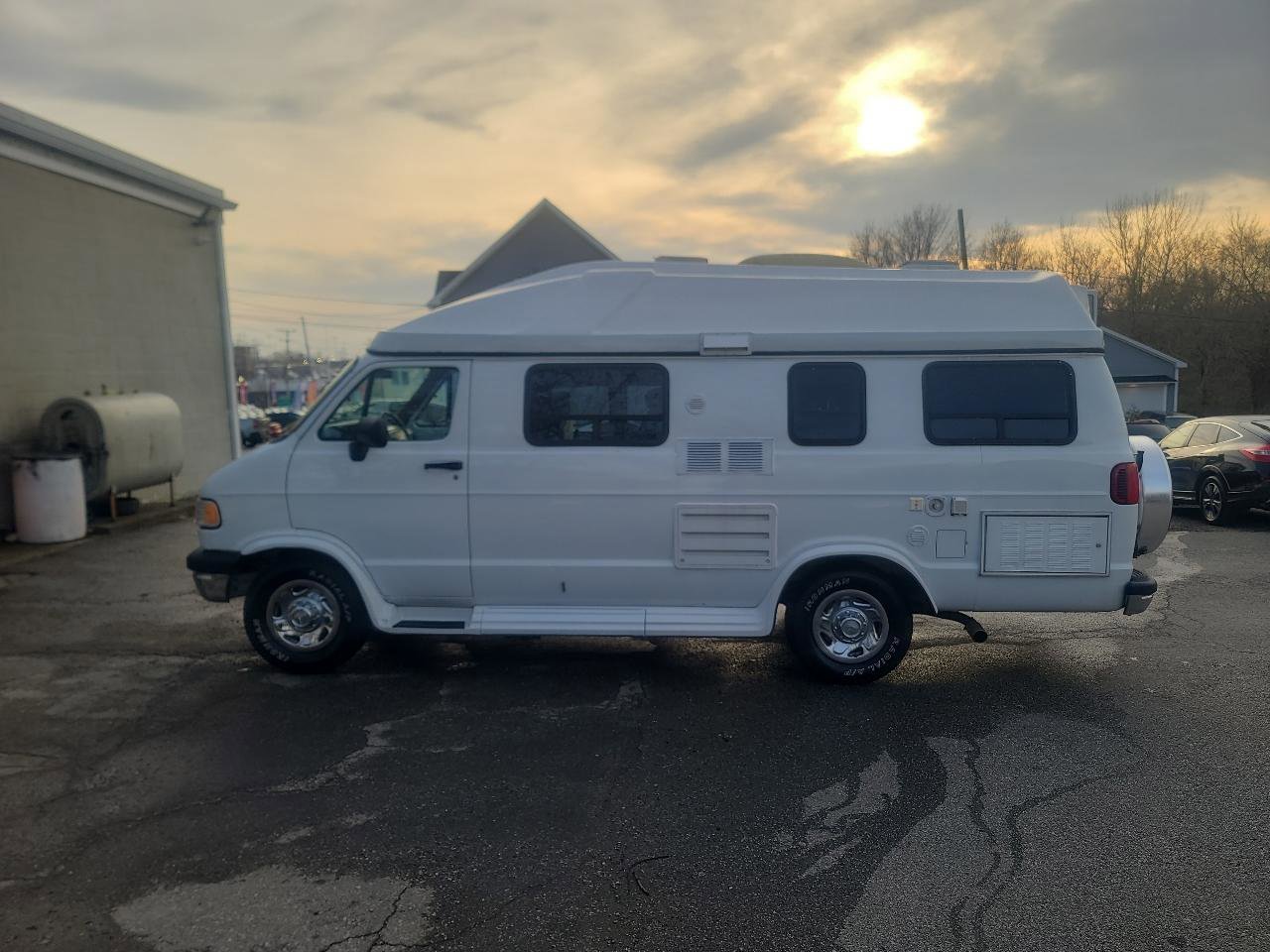 Used 1996 Dodge B3500 RWD image 4