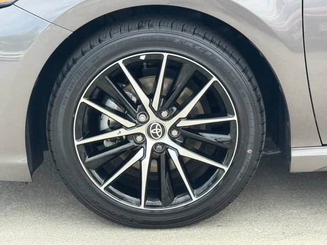 Used 2023 Toyota Camry SE FWD image 5