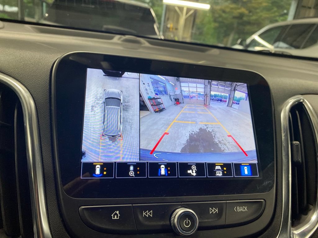 Used 2024 Chevrolet Equinox LT AWD/4WD image 43
