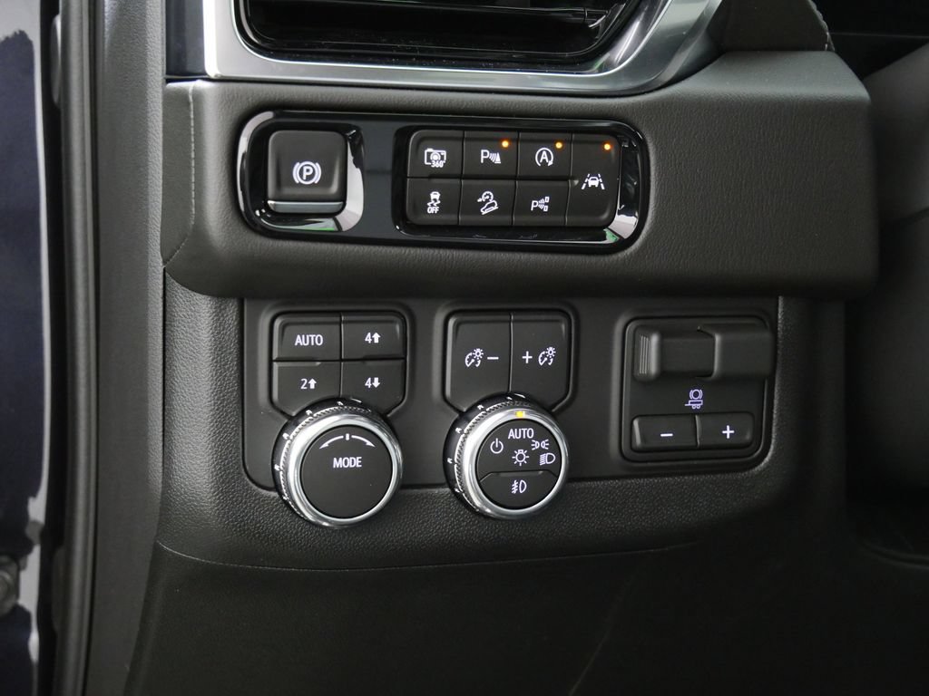 New 2026 GMC Yukon XL Denali w/ Denali Reserve Package AWD/4WD image 18