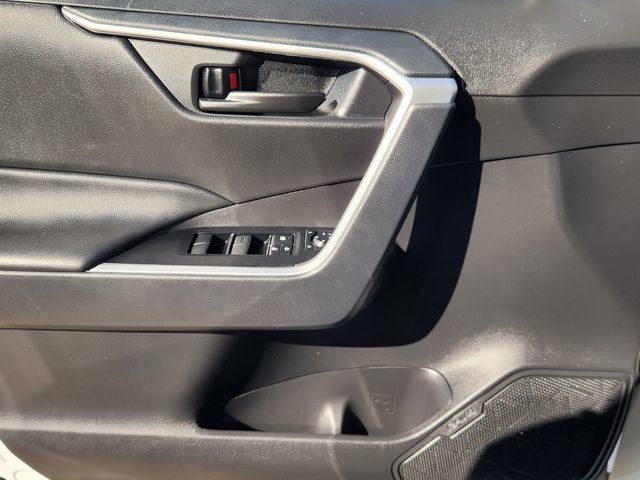 Used 2024 Toyota RAV4 LE image 22
