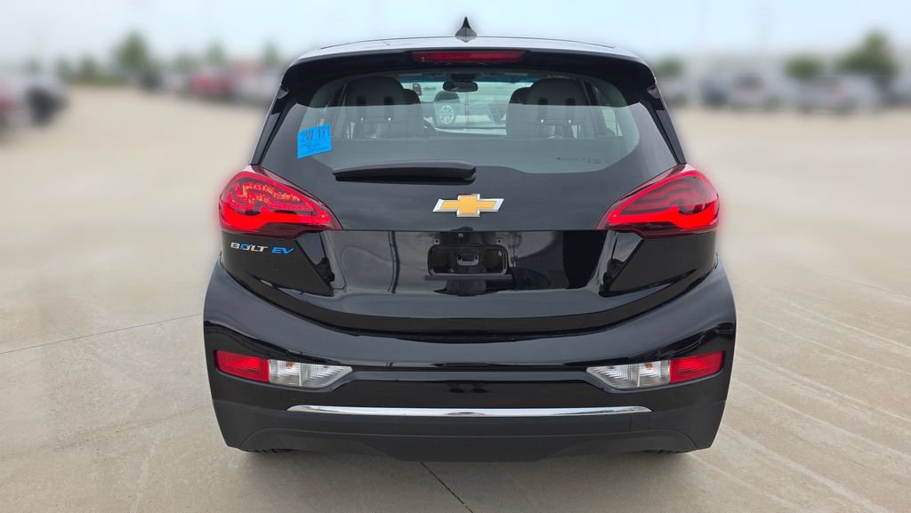 Used 2020 Chevrolet Bolt LT FWD image 4
