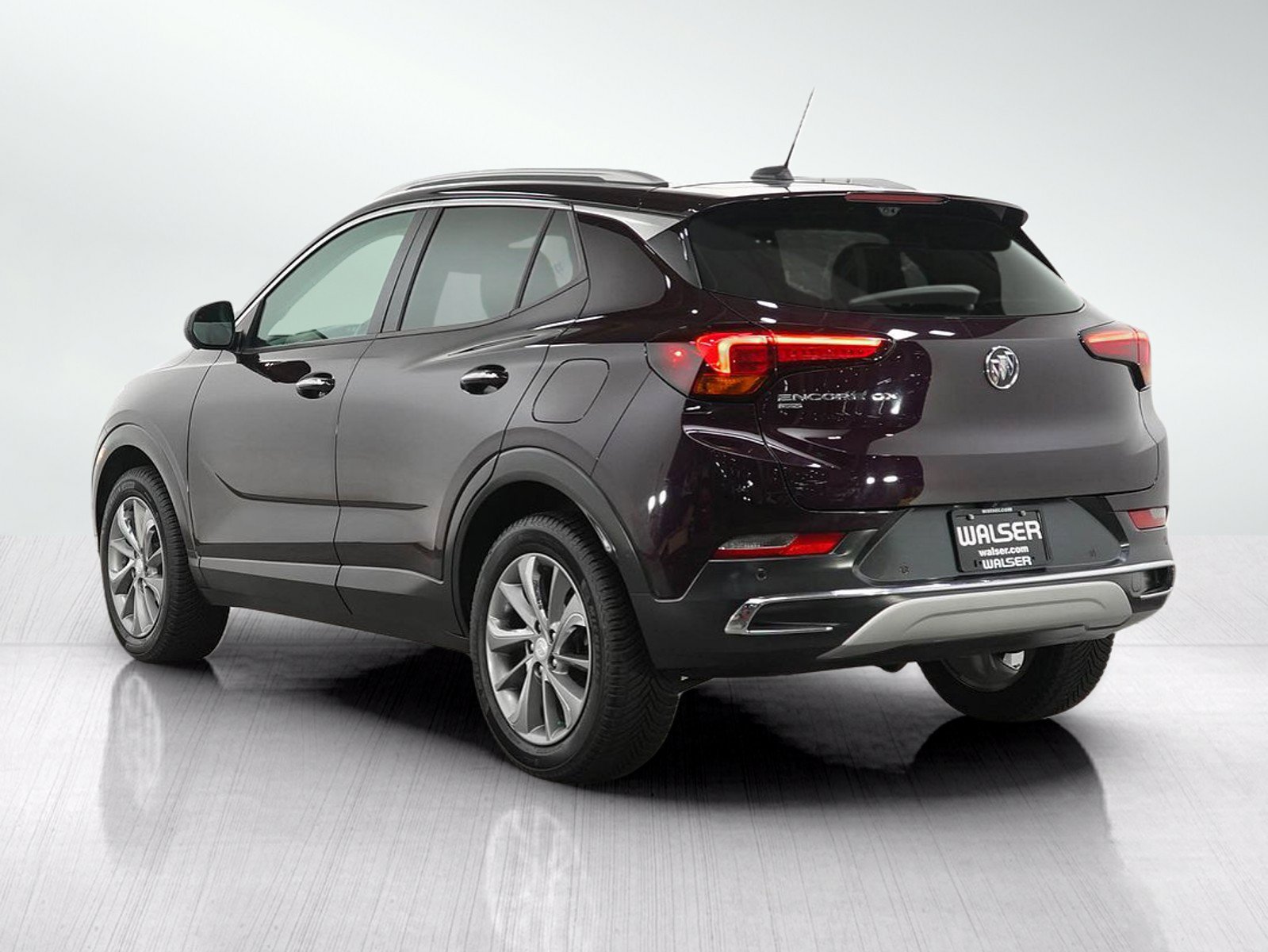 Used 2020 Buick Encore GX Essence w/ Experience Buick Package AWD/4WD image 3