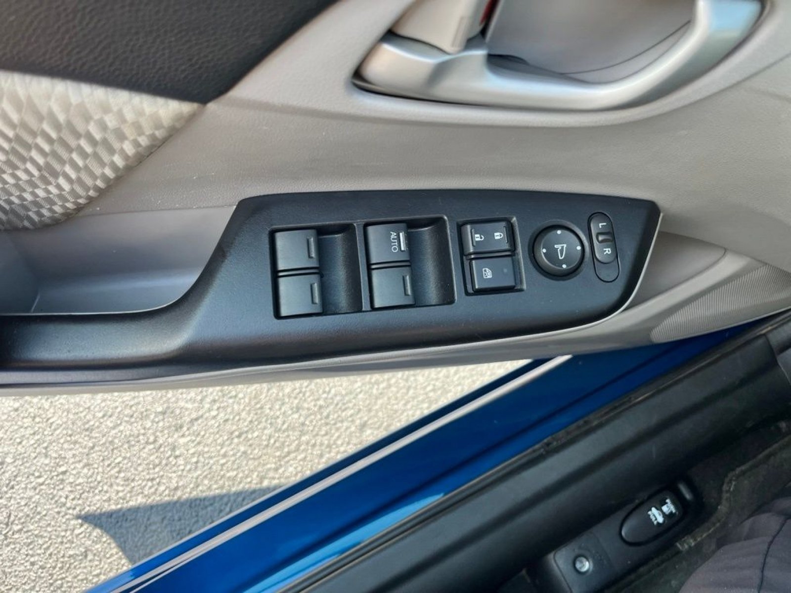 Used 2015 Honda Civic LX image 10
