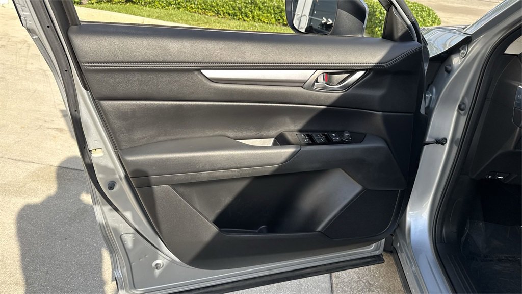 Used 2021 MAZDA CX-5 Touring image 40