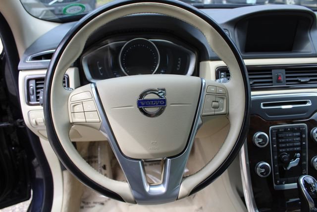 Used 2016 Volvo XC70 T5 Premier w/ Proximity Package AWD/4WD image 27
