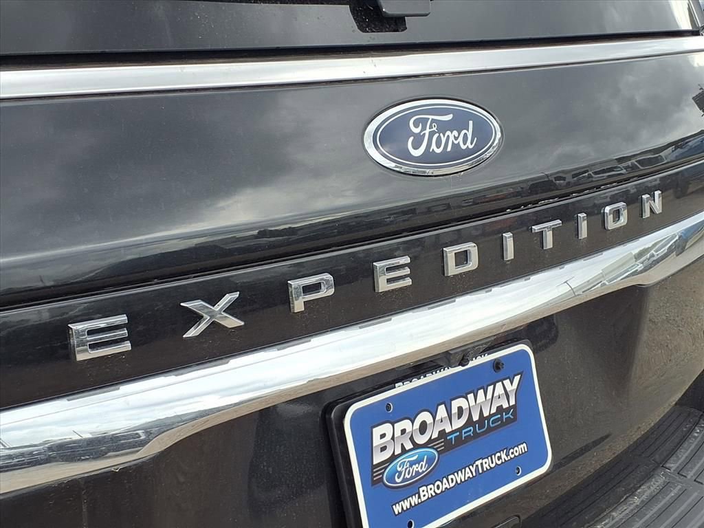 Used 2024 Ford Expedition Limited image 31