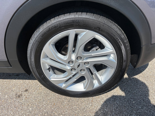 Used 2023 Chevrolet Bolt LT FWD image 33