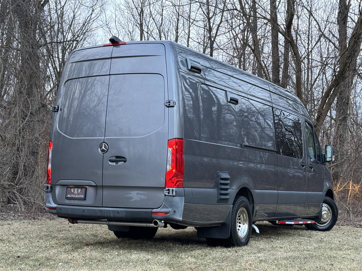 Used 2022 Mercedes-Benz Sprinter 4500 image 3