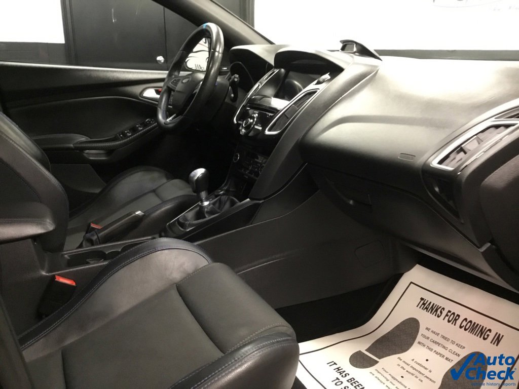 Used 2016 Ford Focus RS image 35