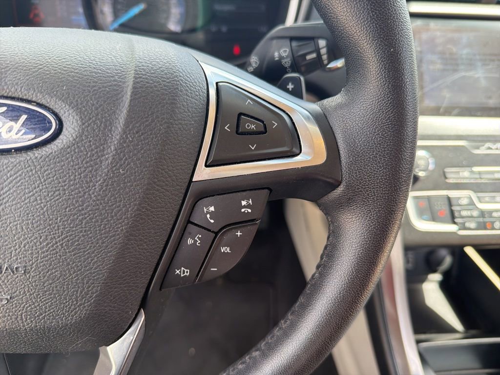 Used 2019 Ford Fusion SEL image 17