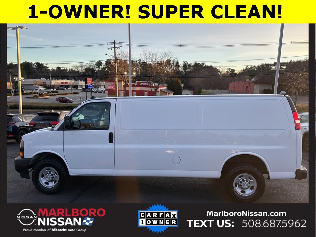 Used 2022 Chevrolet Express 3500 Work Van w/ Driver Convenience Package image 4