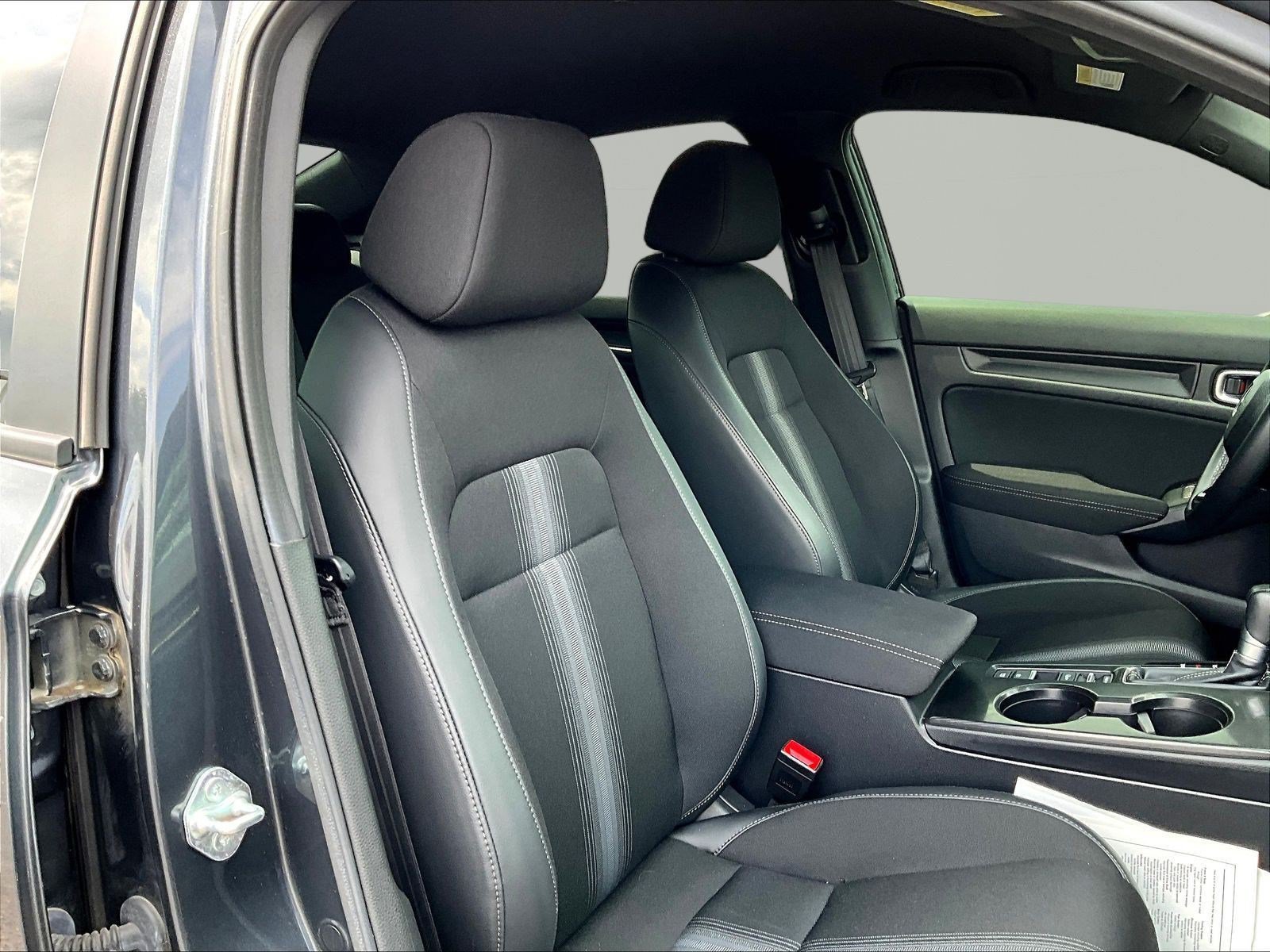 Used 2024 Honda Civic Sport image 28