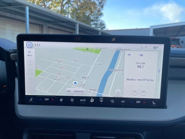 New 2026 Ford Maverick Lariat image 3