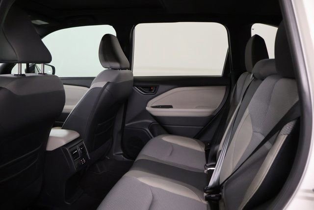 Certified 2025 Subaru Forester Premium w/ Convenience Package #1 image 26