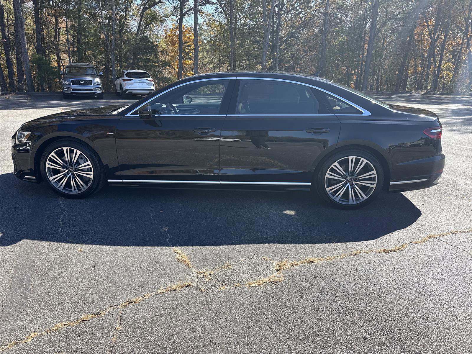 Used 2022 Audi A8 L 3.0T w/ Executive Package image 31