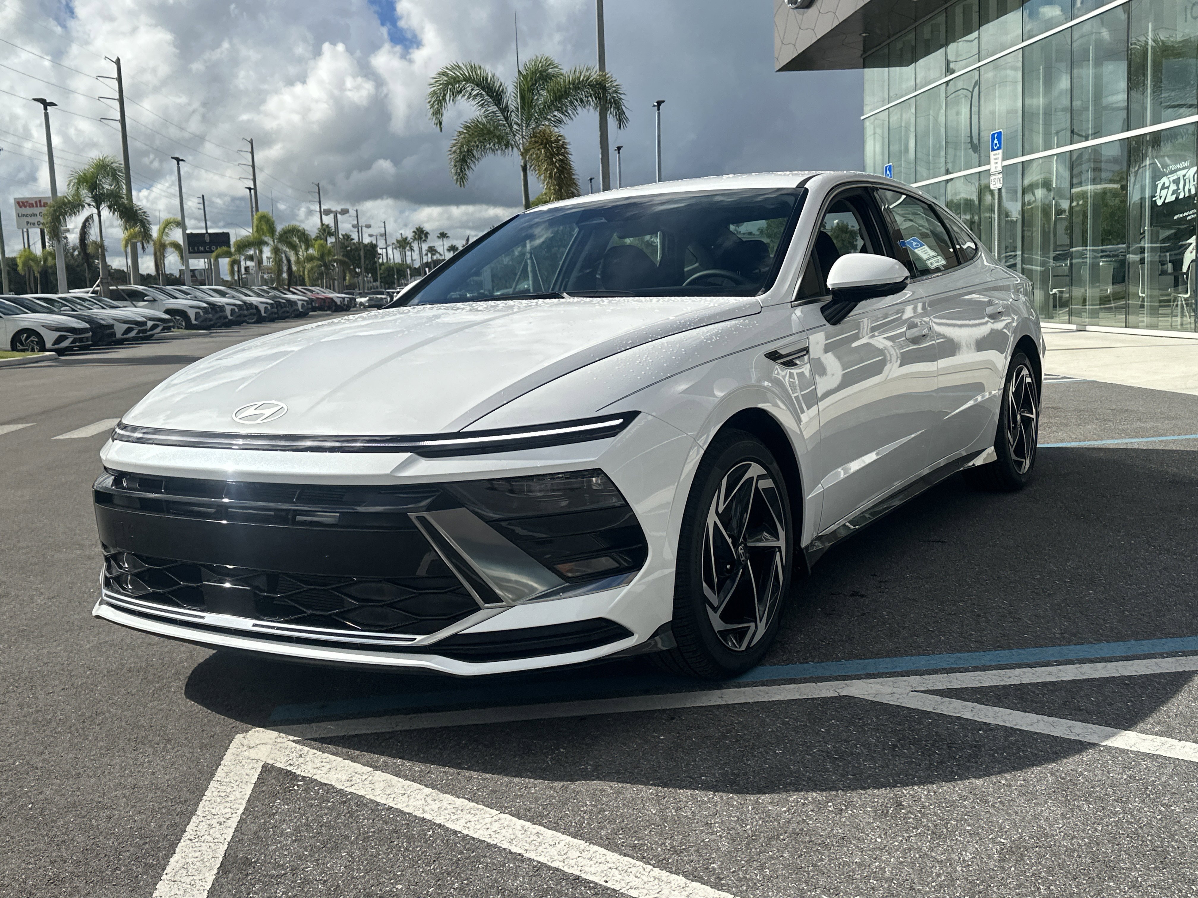 New 2026 Hyundai Sonata SEL AWD/4WD image 2