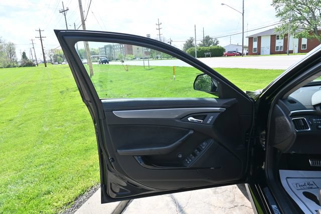 Used 2014 Cadillac CTS V RWD image 25