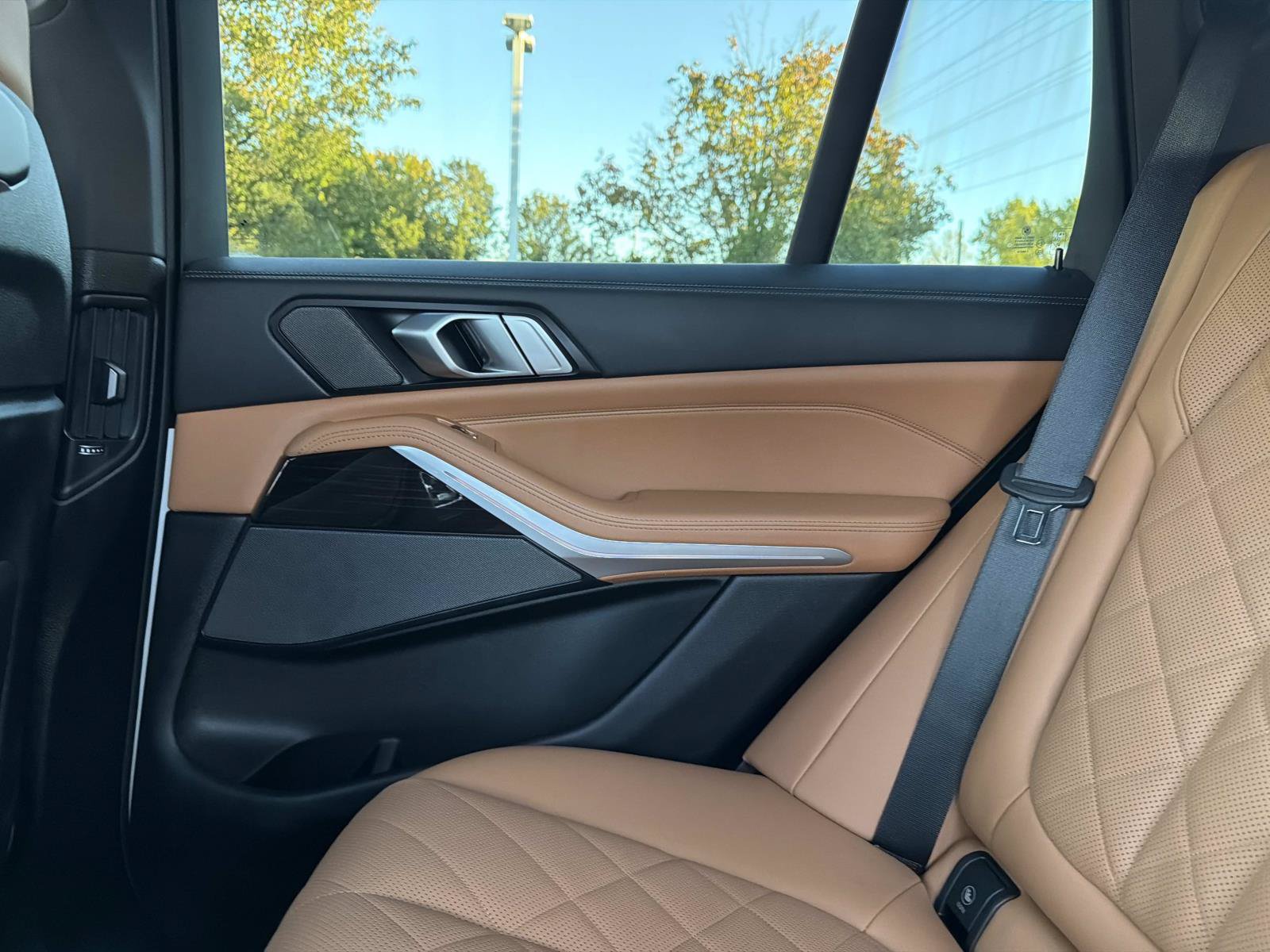 Certified 2024 BMW X5 xDrive50e w/ Premium Package AWD/4WD image 26