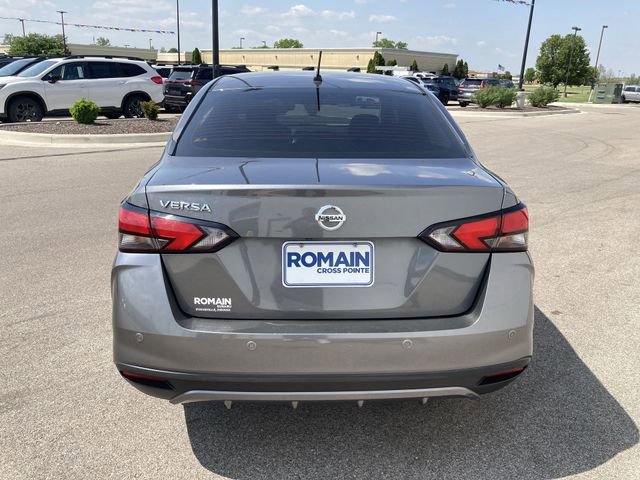 Used 2020 Nissan Versa S image 4