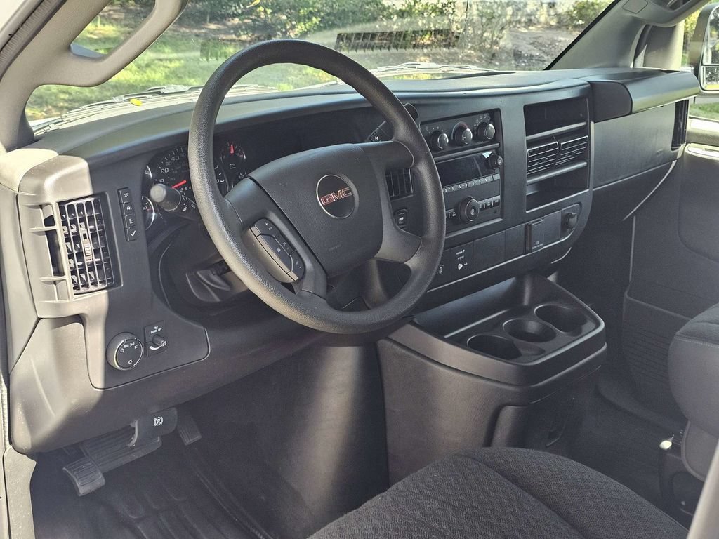 Used 2025 GMC Savana 2500 w/ Driver Convenience Package RWD image 18