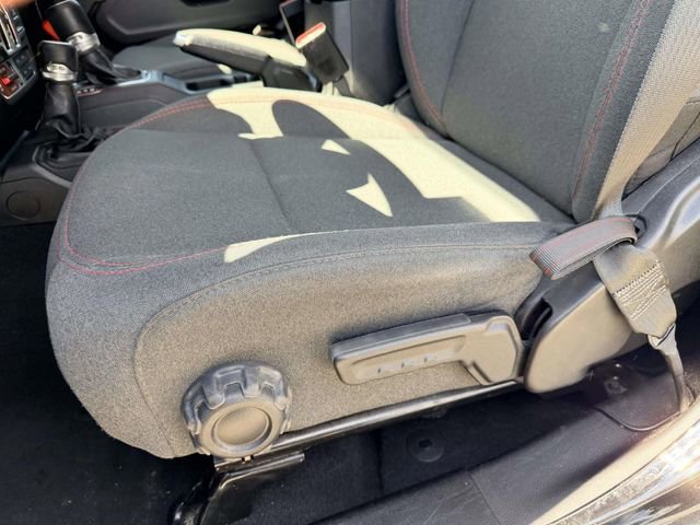 Used 2024 Jeep Wrangler Unlimited Rubicon AWD/4WD image 15