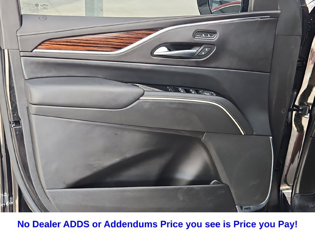Used 2022 Cadillac Escalade Luxury AWD/4WD image 19