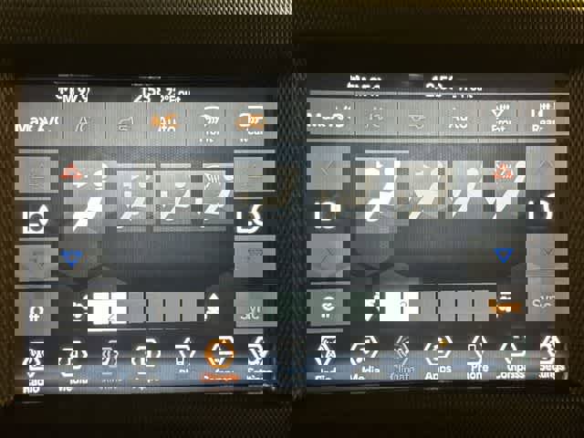 Used 2018 Jeep Wrangler Unlimited Sahara AWD/4WD image 13