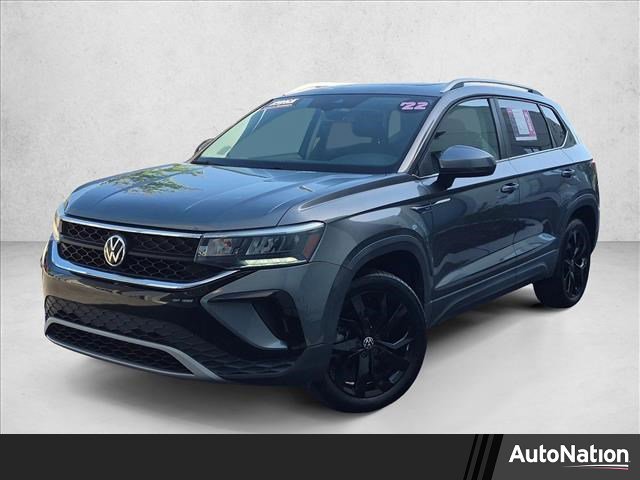 Used 2022 Volkswagen Taos SE image 1