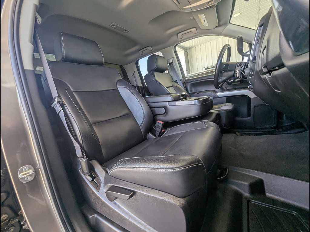 Used 2015 Chevrolet Silverado 1500 LT w/ LT Convenience Package AWD/4WD image 21