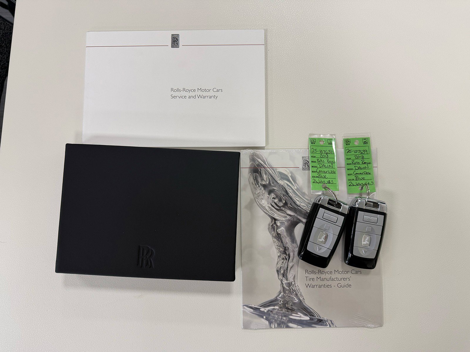 Used 2018 Rolls-Royce Dawn image 23