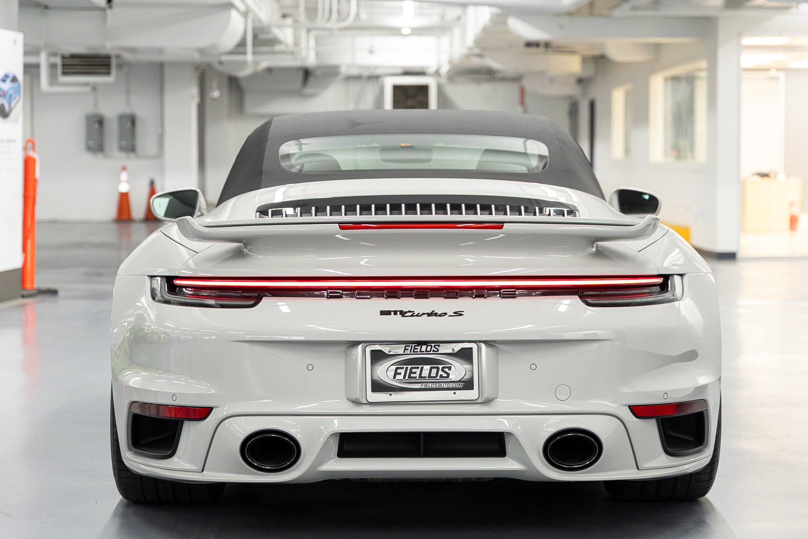 Used 2025 Porsche 911 Turbo S w/ 911 Turbo Sportdesign Package image 6