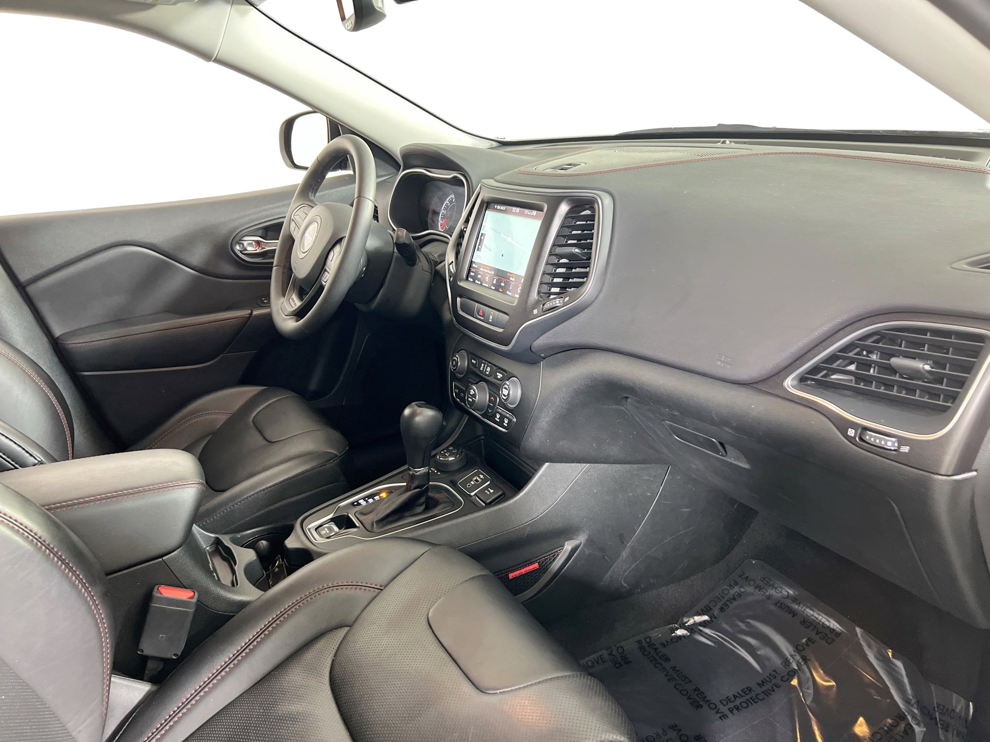 Used 2022 Jeep Cherokee Trailhawk w/ Sound & Nav Group image 28